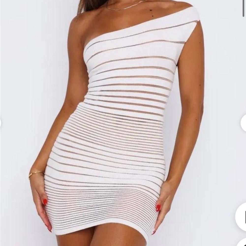 WHITE FOX BOUTIQUE WHITE MINI DRESS
